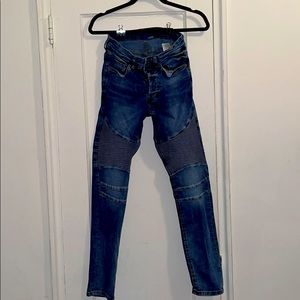 3 pairs of H&M men’s skinny jeans 👖